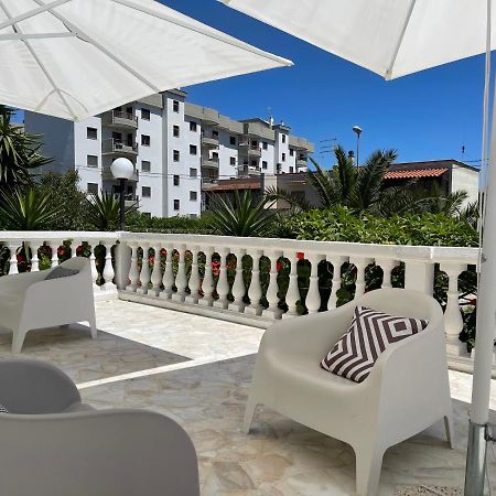Charme Rooms Tarento Exterior foto