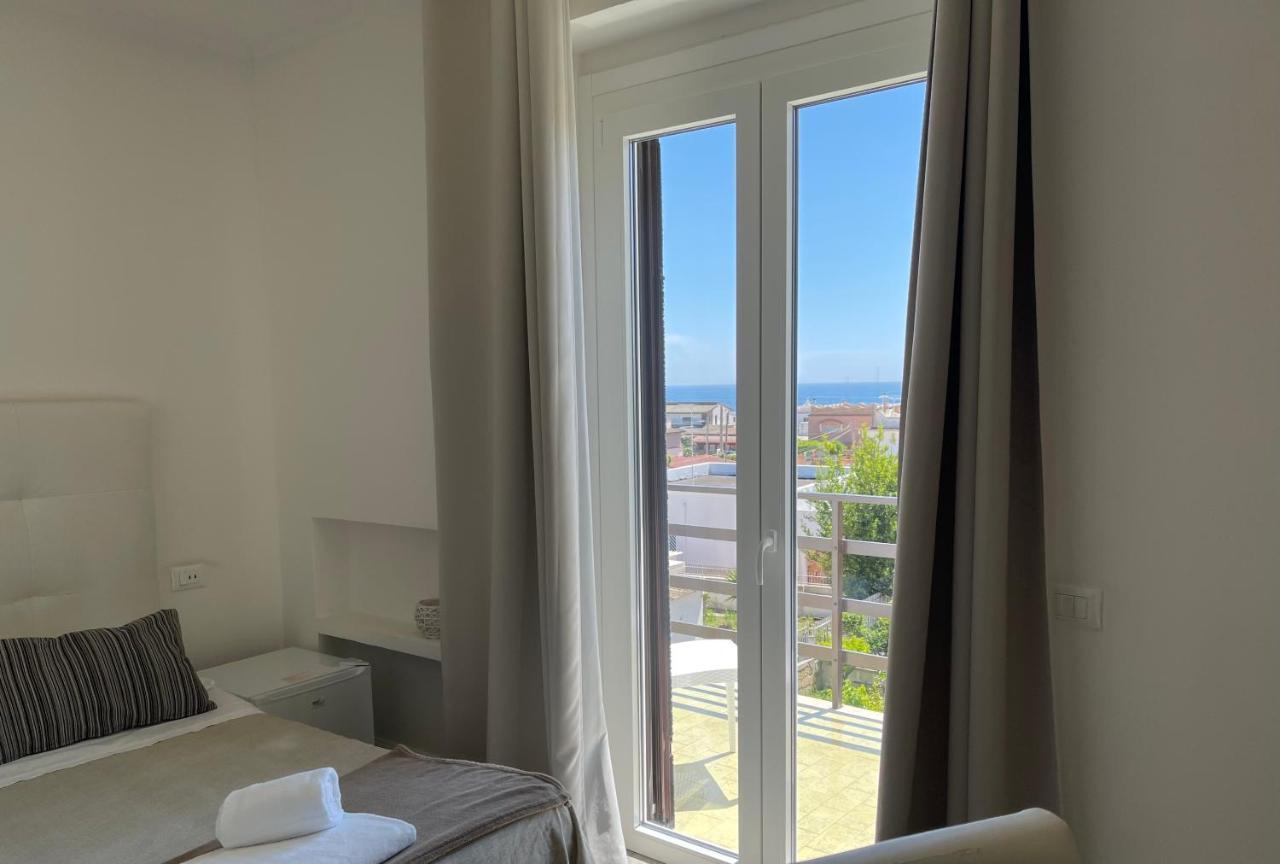 Charme Rooms Tarento Exterior foto