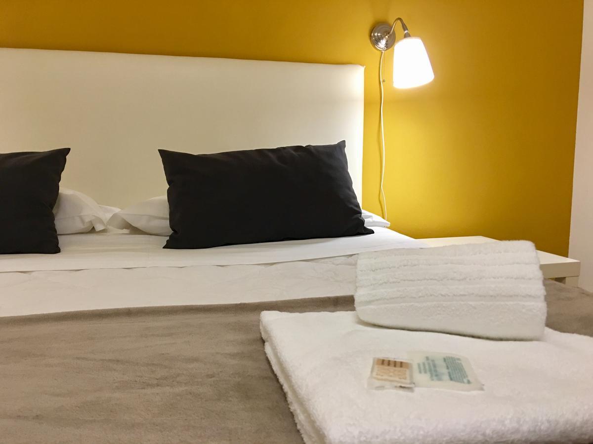Charme Rooms Tarento Exterior foto